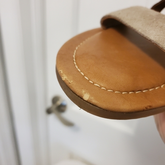 Fat Face Lyla Double Strap Buckle Close Leather Sandals Size 41, US 9/9.5 casual - Picture 13 of 15